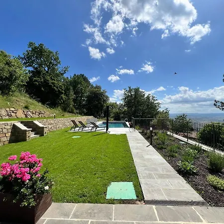 Luana Villa Cortona