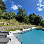 Luana Willa Cortona
